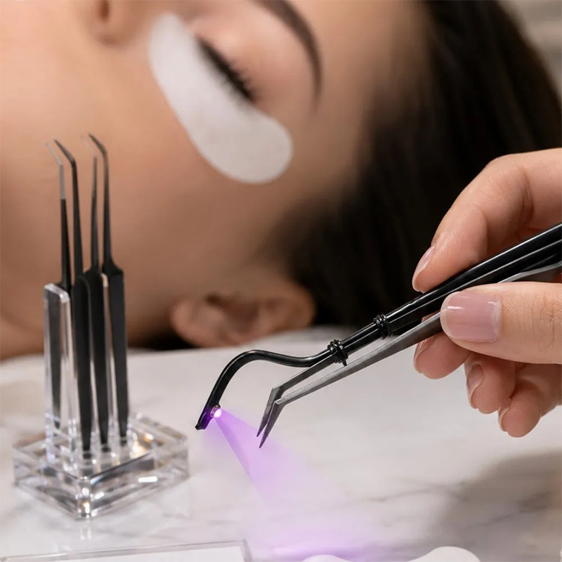 Mini Lampada UV per Ciglia con - Eyelash Extension Examples recensione e prezzo
